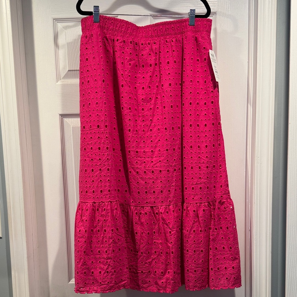 Time and Tru Pink Eyelet Skirt